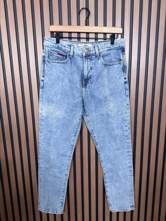 Tommy Hilfiger Dad Jeans 30 x 30 Womens Cowboy Non-Stretch Denim - Picture 1 of 10